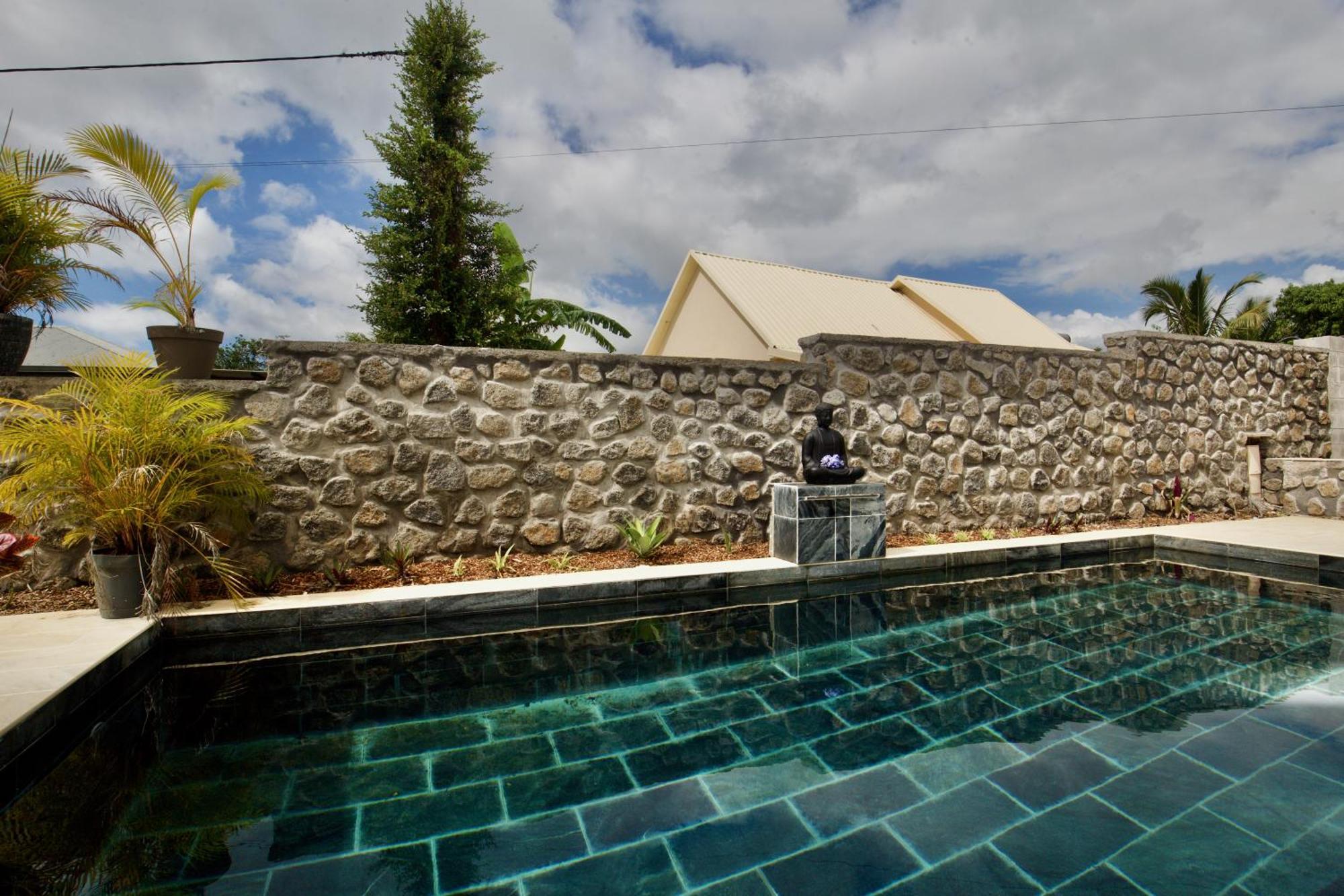Le Beau Vallon 1- Jacuzzi Privatif Et Piscine Chauffee Partagee Saint-Benoît Buitenkant foto
